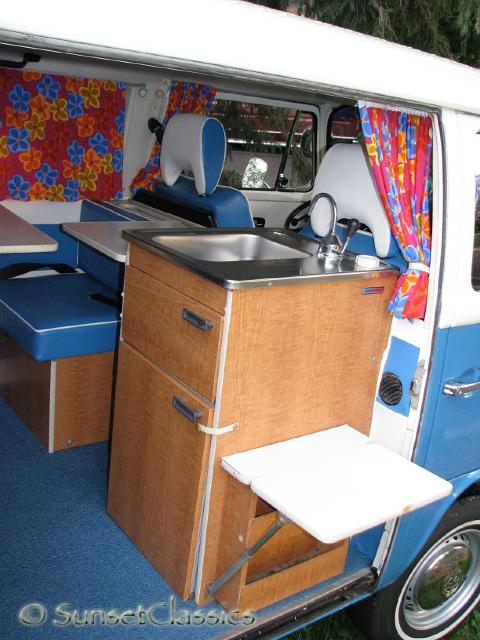 1973-vw-bus-weekender-182.jpg