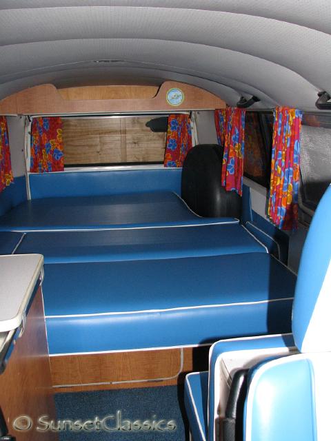 1973-vw-bus-weekender-529.jpg