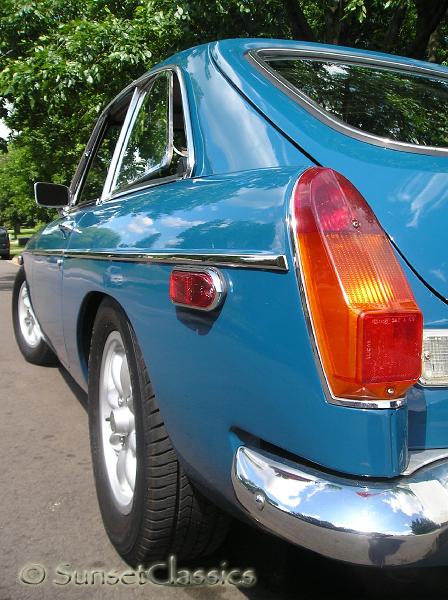 1974mgb-gt042.jpg