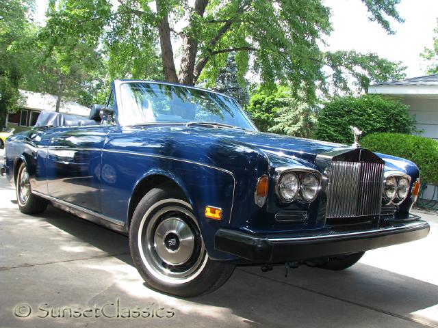 1974-rolls-royce-corniche-579.jpg