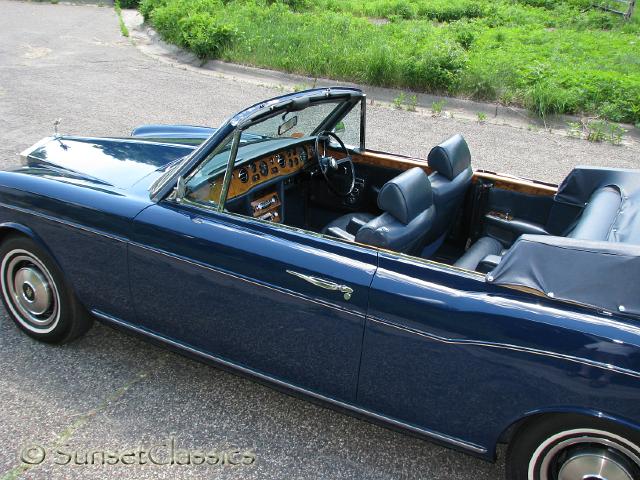 1974-rolls-royce-corniche-604.jpg