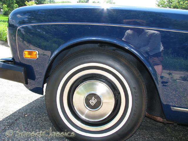 1974-rolls-royce-corniche-636.jpg