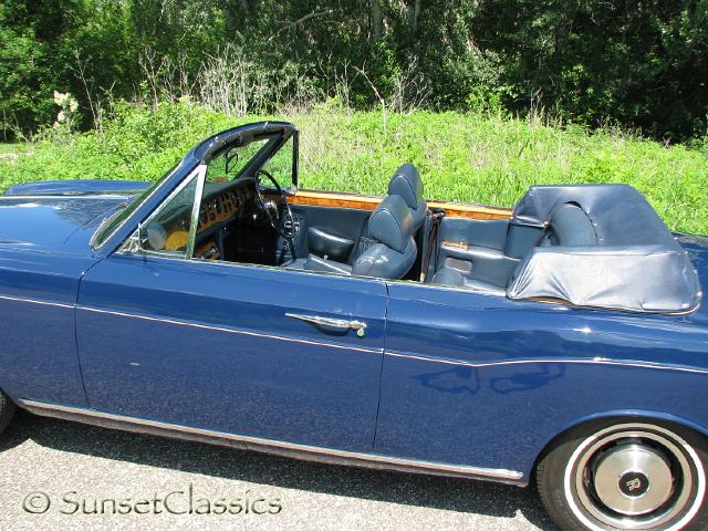 1974-rolls-royce-corniche-812.jpg