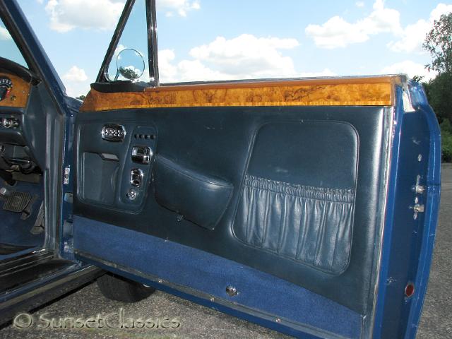 1974-rolls-royce-corniche-590.jpg