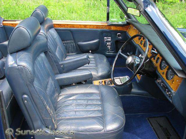 1974-rolls-royce-corniche-592.jpg