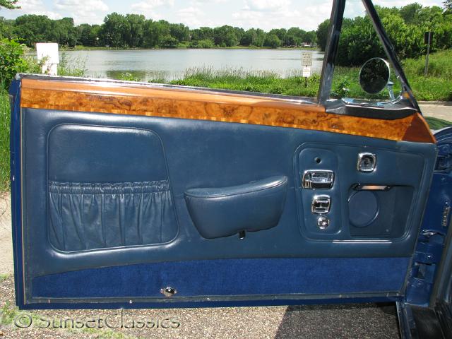 1974-rolls-royce-corniche-711.jpg