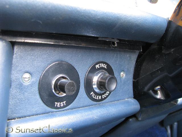 1974-rolls-royce-corniche-743.jpg