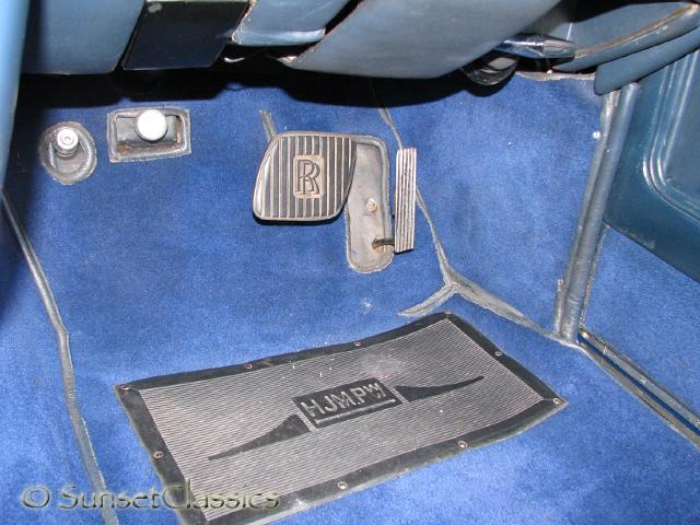 1974-rolls-royce-corniche-746.jpg