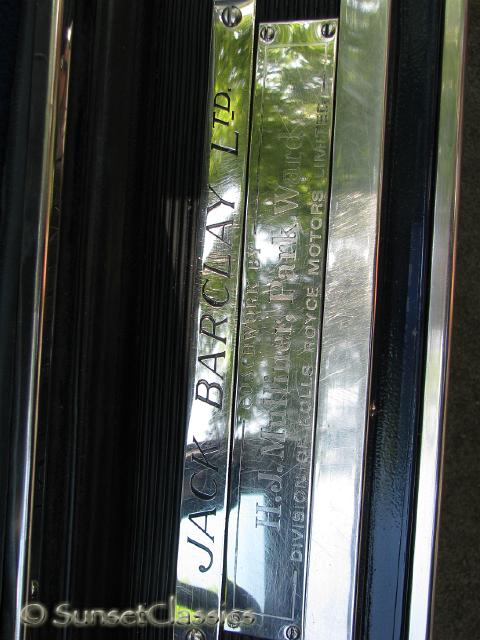 1974-rolls-royce-corniche-875.jpg
