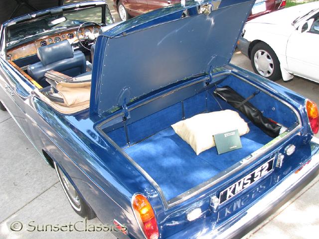 1974-rolls-royce-corniche-912.jpg