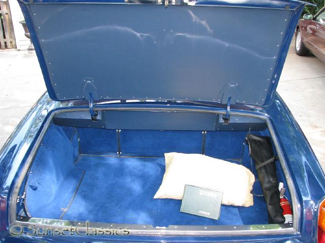 1974-rolls-royce-corniche-913.jpg