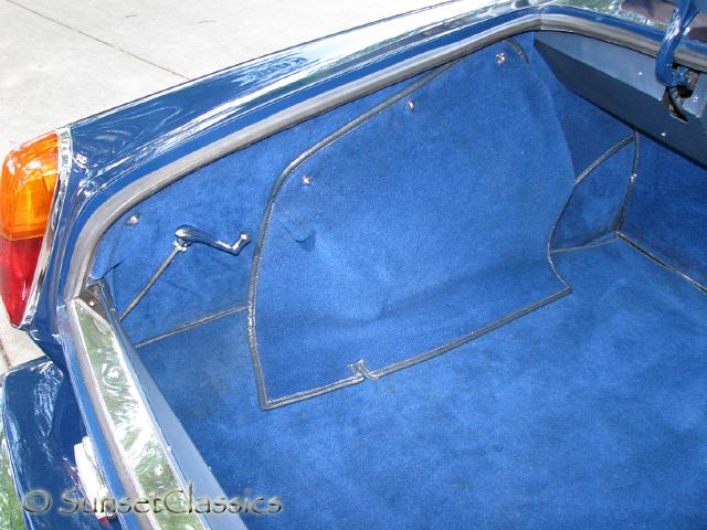 1974-rolls-royce-corniche-915.jpg