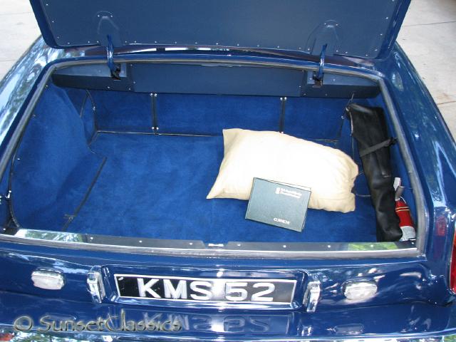 1974-rolls-royce-corniche-926.jpg
