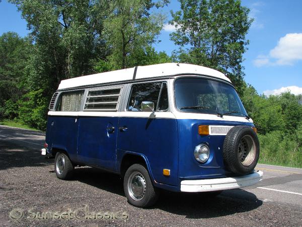 1974-vw-bus-pop-top-463.jpg