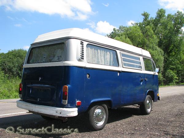 1974-vw-bus-pop-top-467.jpg