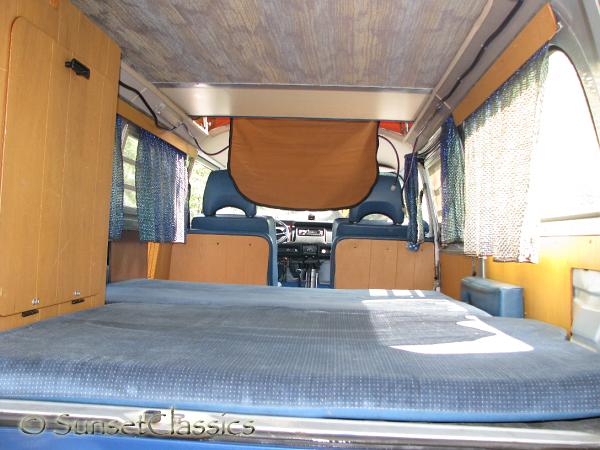 1974-vw-bus-pop-top-485.jpg