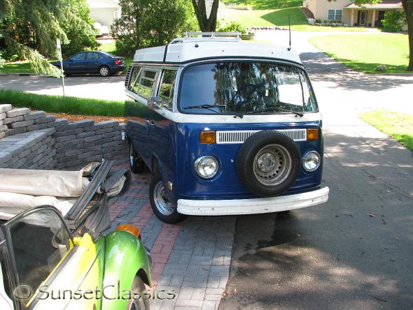 1974-vw-bus-pop-top-509.jpg