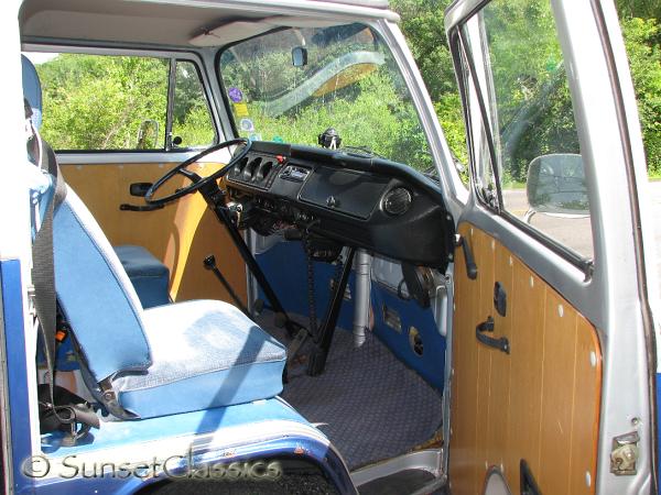 1974-vw-bus-pop-top-469.jpg