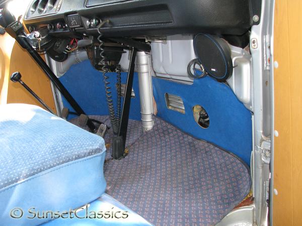 1974-vw-bus-pop-top-532.jpg