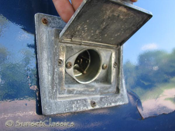 1974-vw-bus-pop-top-543.jpg