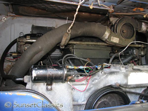 1974-vw-bus-pop-top-598.jpg