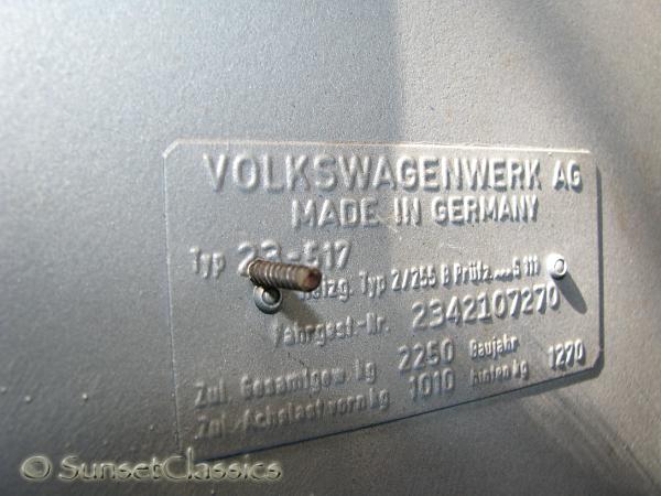 1974-vw-bus-pop-top-632.jpg