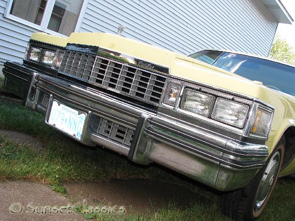 1977-cadillac-deville-520.jpg