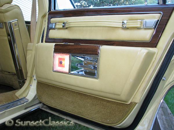 1977-cadillac-deville-592.jpg