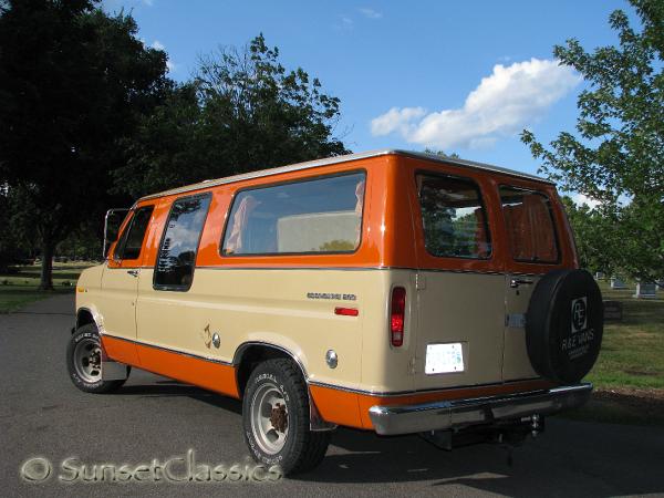 1977-ford-conversion-van-134.jpg