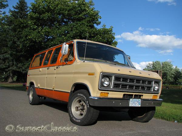 1977-ford-conversion-van-149.jpg