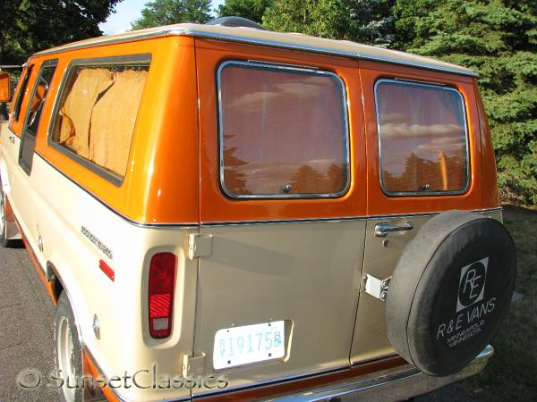 1977-ford-conversion-van-208.jpg