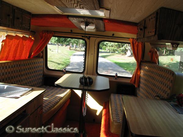 1977-ford-conversion-van-163.jpg