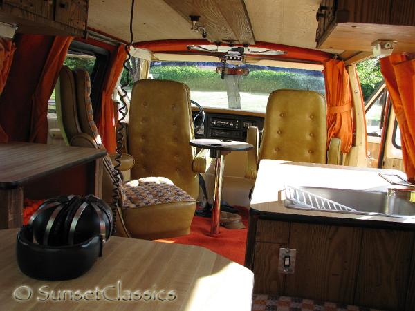 1977-ford-conversion-van-175.jpg