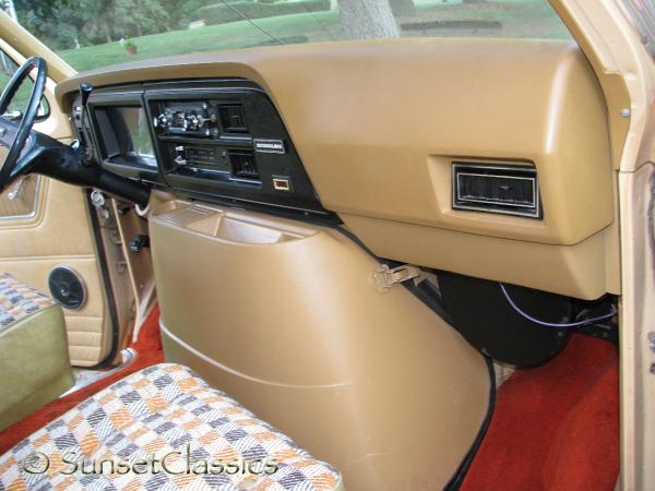1977-ford-conversion-van-181.jpg