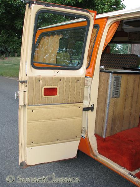 1977-ford-conversion-van-187.jpg