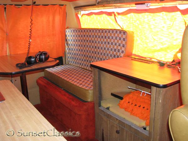 1977-ford-conversion-van-198.jpg