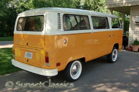 1977-vw-bus-automatic-054.jpg