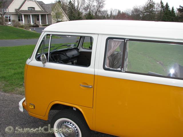 1977-vw-bus-automatic-554.jpg