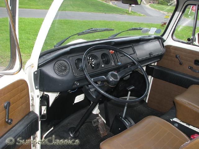 1977-vw-bus-automatic-543.jpg