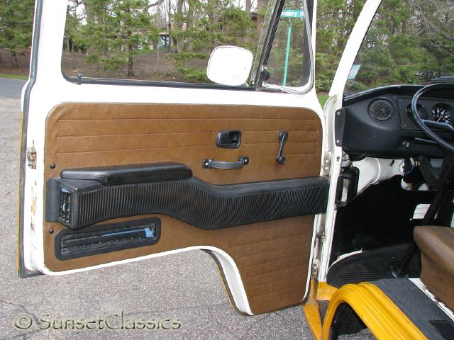 1977-vw-bus-automatic-552.jpg