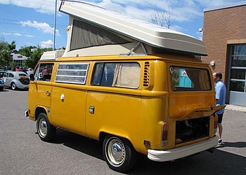 1977 VW Westfalia Camper