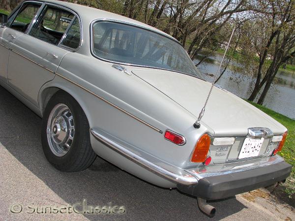 1978-jaguar-xj12-045.jpg