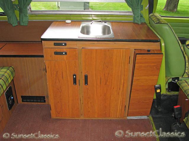1978-vw-westfalia-bus-interior-sink.jpg