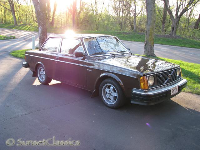 1980-volvo-275.jpg