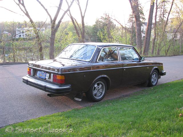 1980-volvo-329.jpg
