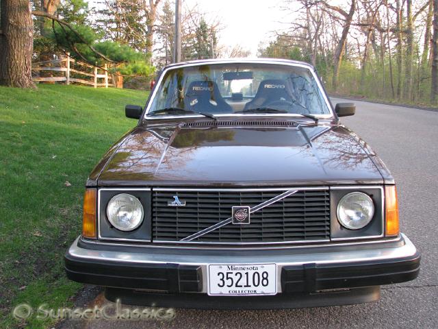 1980-volvo-332.jpg