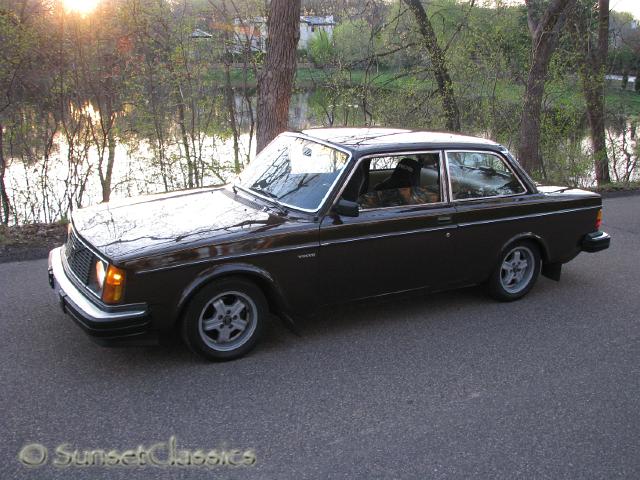1980-volvo-355.jpg