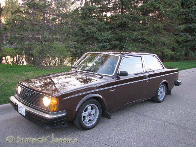 1980-volvo-385.jpg