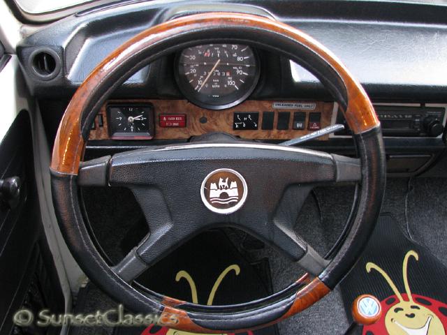 1980-vw-beetle-steering-wheel.jpg