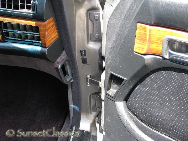 1981-mercedes-500sel-097.jpg